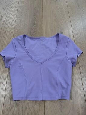 Offline by Aerie Lavender V-Neck Short Sleeve Crop Top Size XS